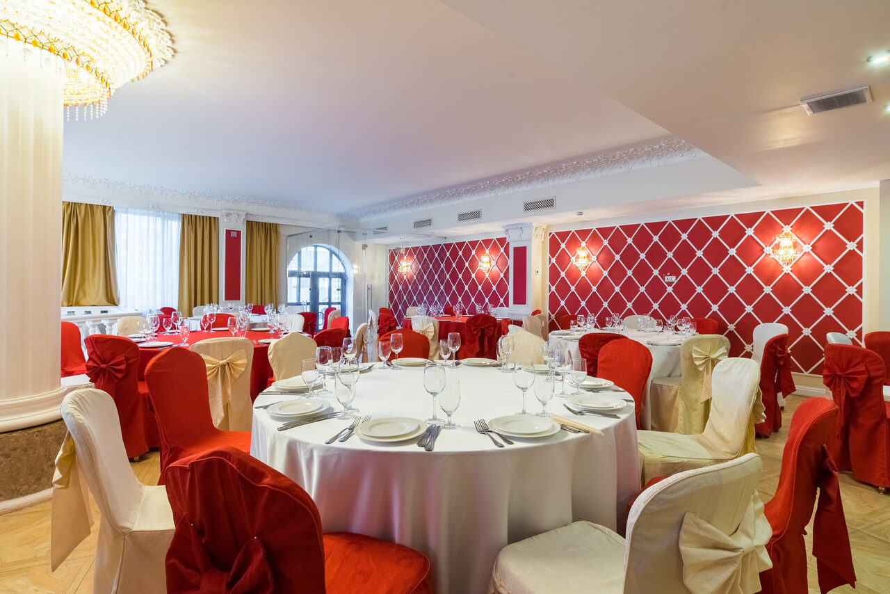 Арендовать Ресторан «The Rooms Café»