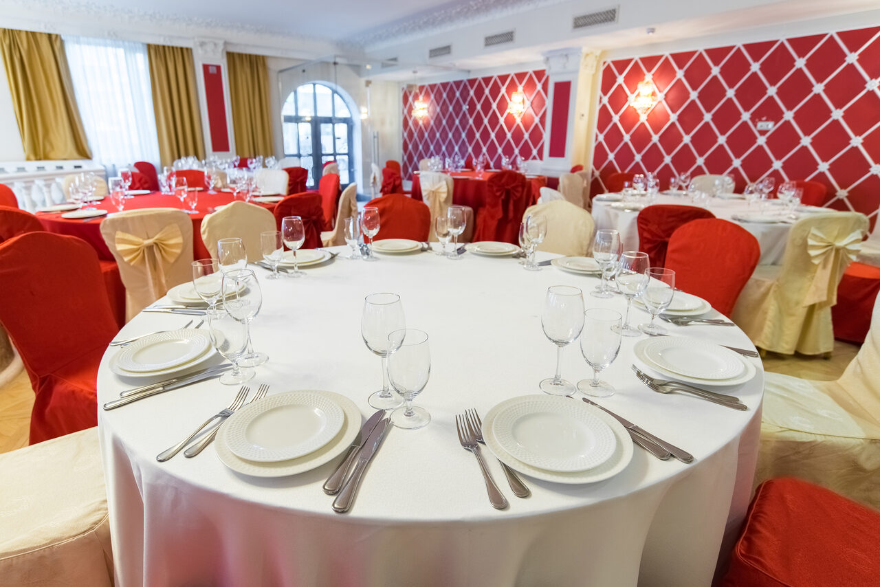 Арендовать Ресторан «The Rooms Café»