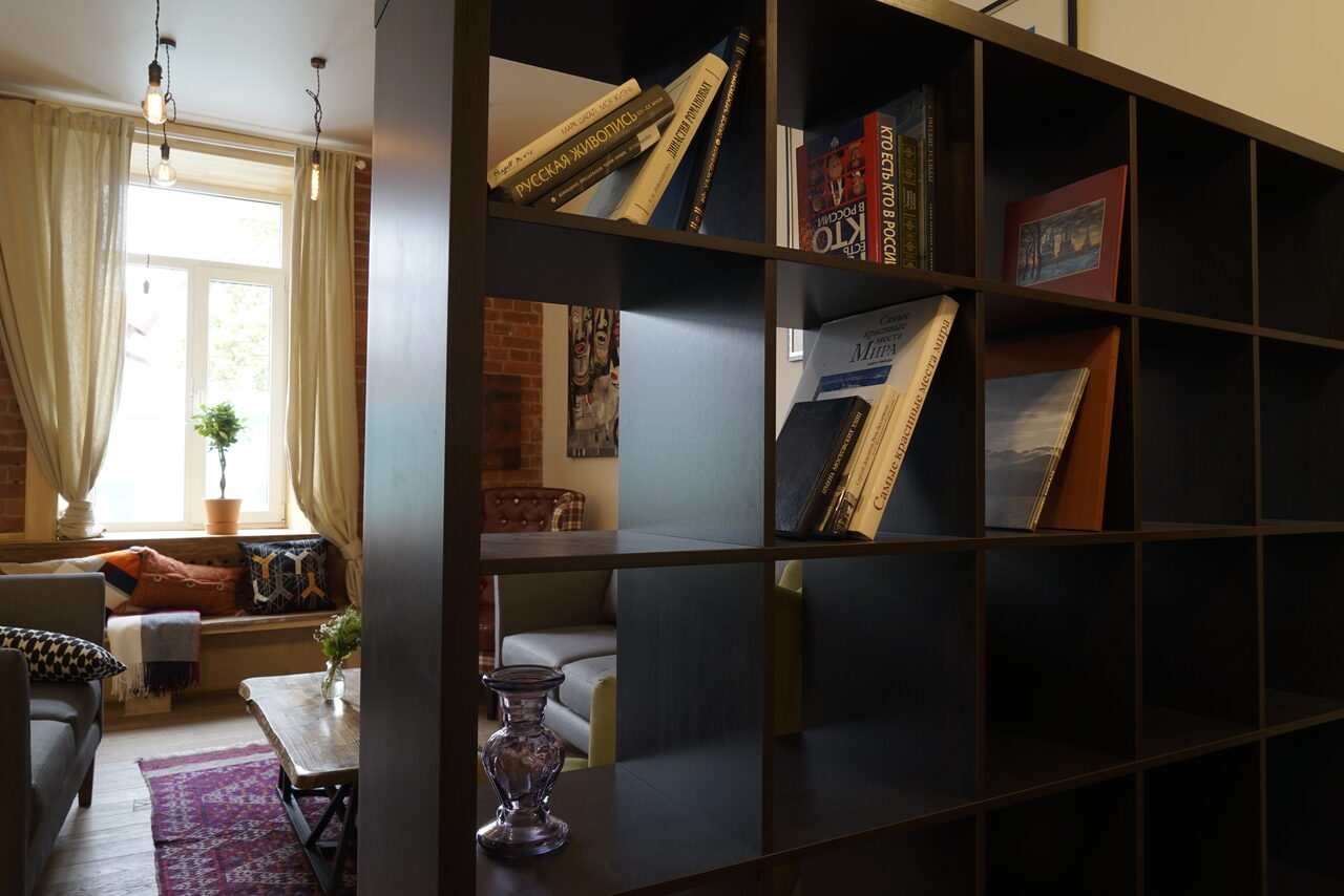 Арендовать Уютная гостиная для встреч