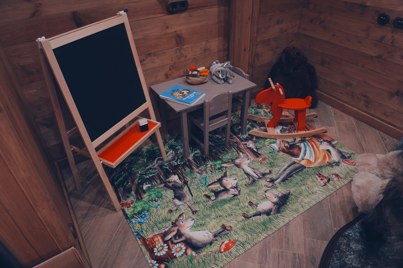 Арендовать Suburban area by the lake