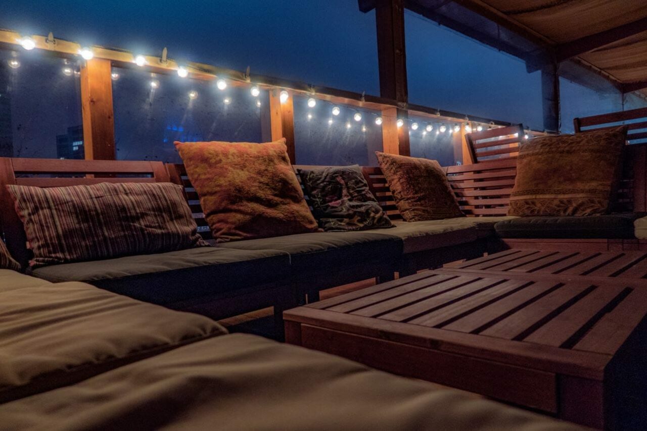 Арендовать Закрытое лофт-пространство на Крыше Бадаевского завода 