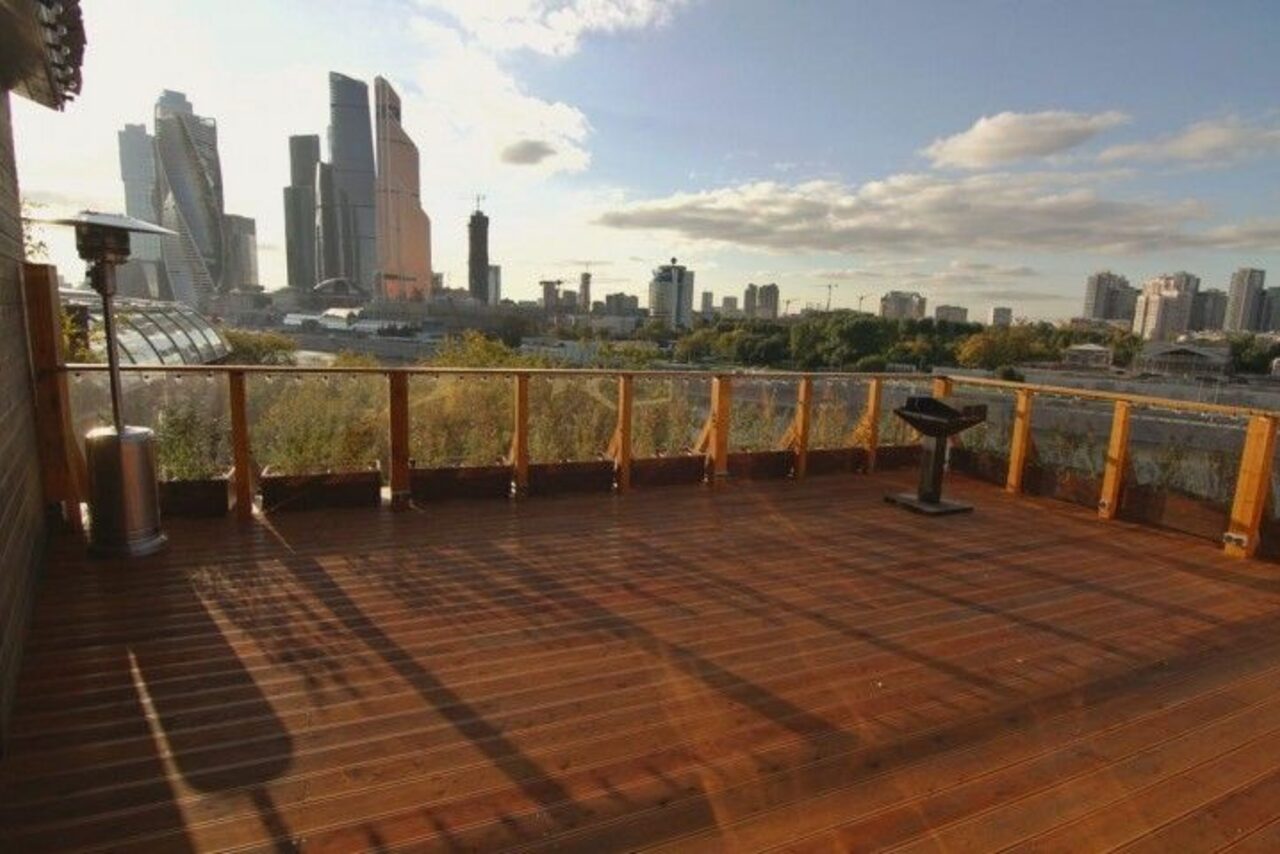 Арендовать Закрытое лофт-пространство на Крыше Бадаевского завода 