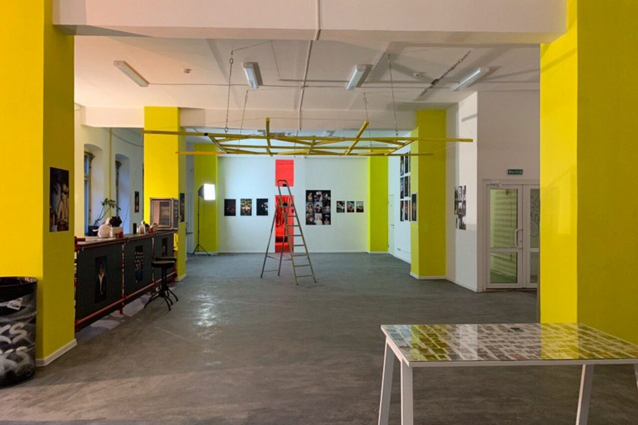 Арендовать Просторный лофт с колоннами