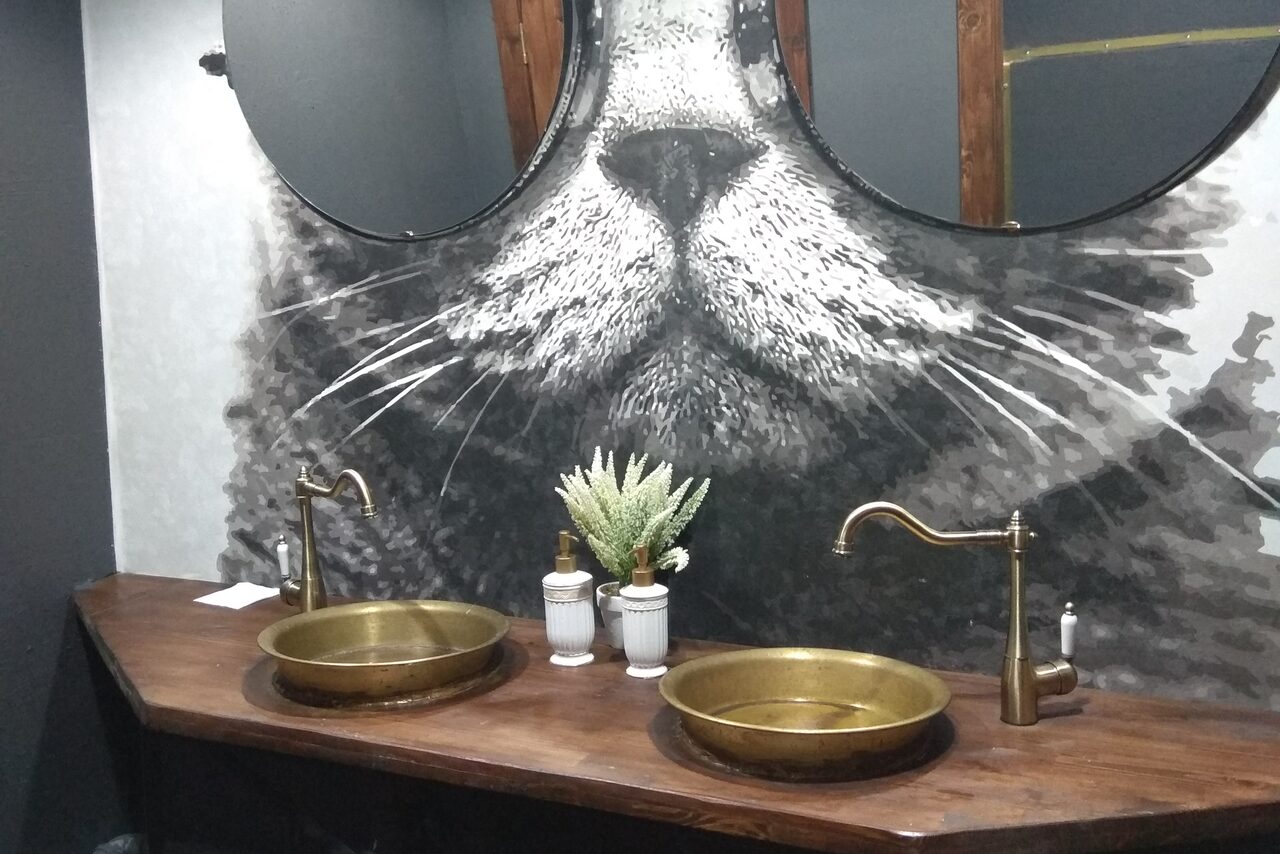 Арендовать Аутентичное место в стиле steam punk