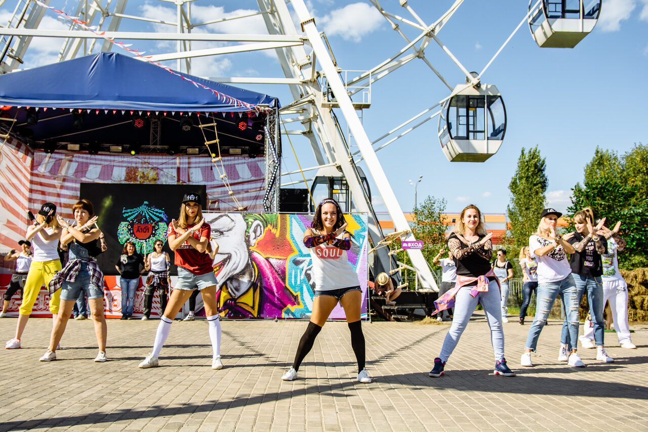 Арендовать Семейный парк "Сказка"