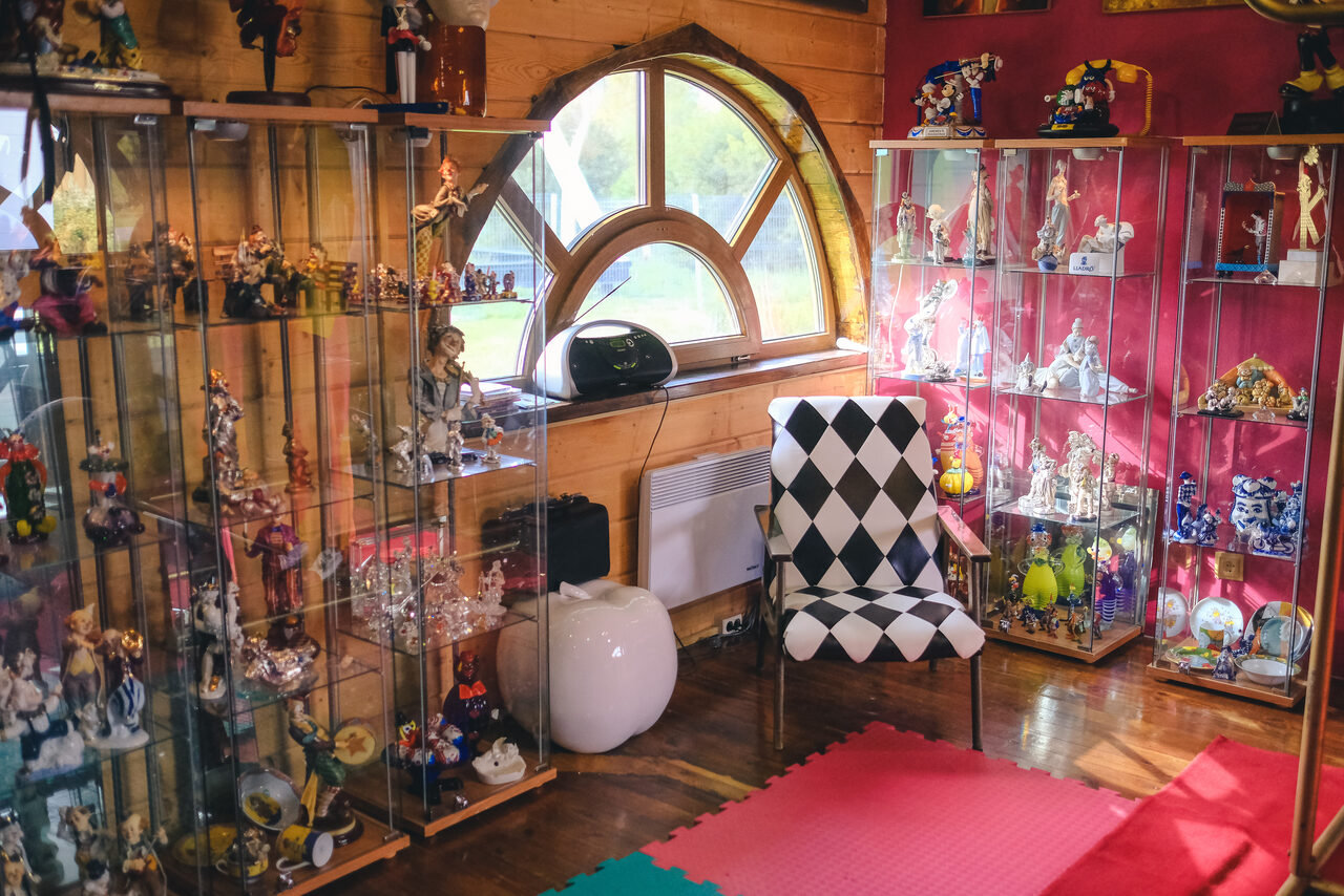 Арендовать Семейный парк "Сказка"