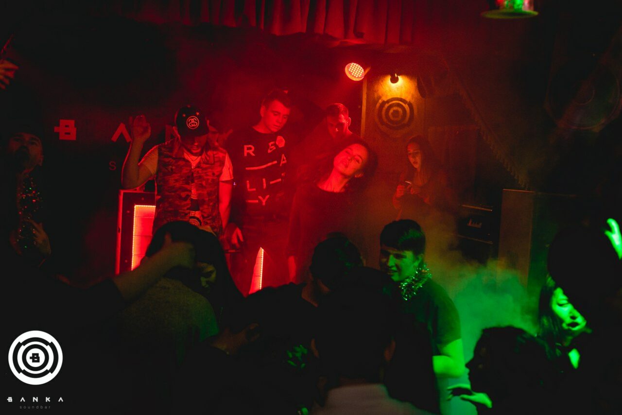 Арендовать  Уникальное арт- пространство клубного формата в самом центр