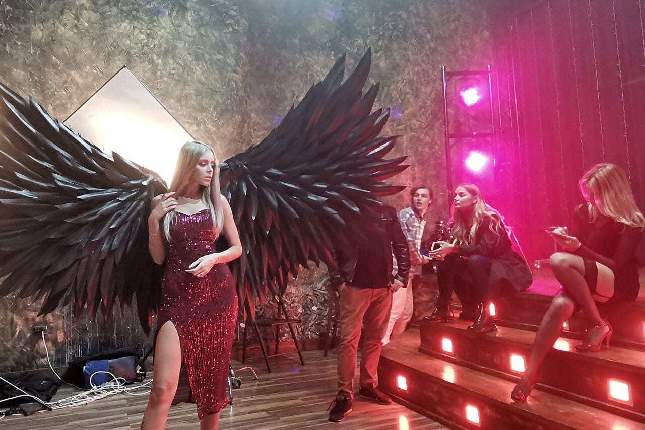 Арендовать Graf-Studio. Многофункциональное пространство со сценой