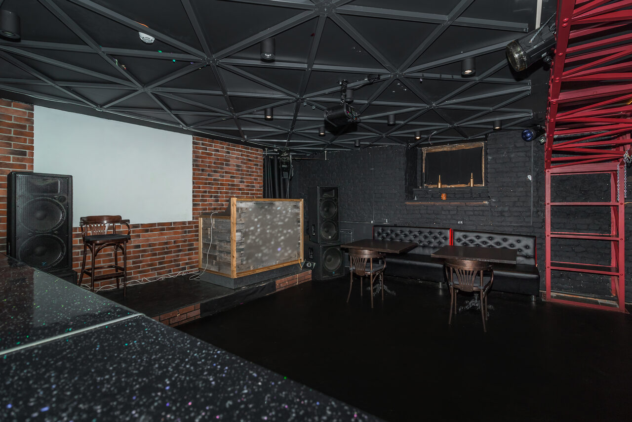 Арендовать Пространство для приватных караоке вечеринок и праздников в 