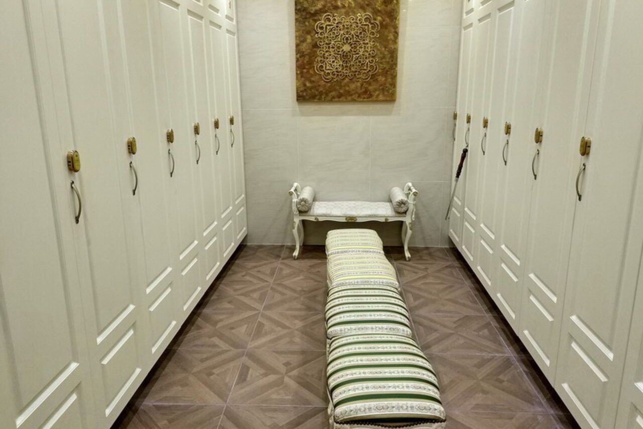 Арендовать Golden Graff