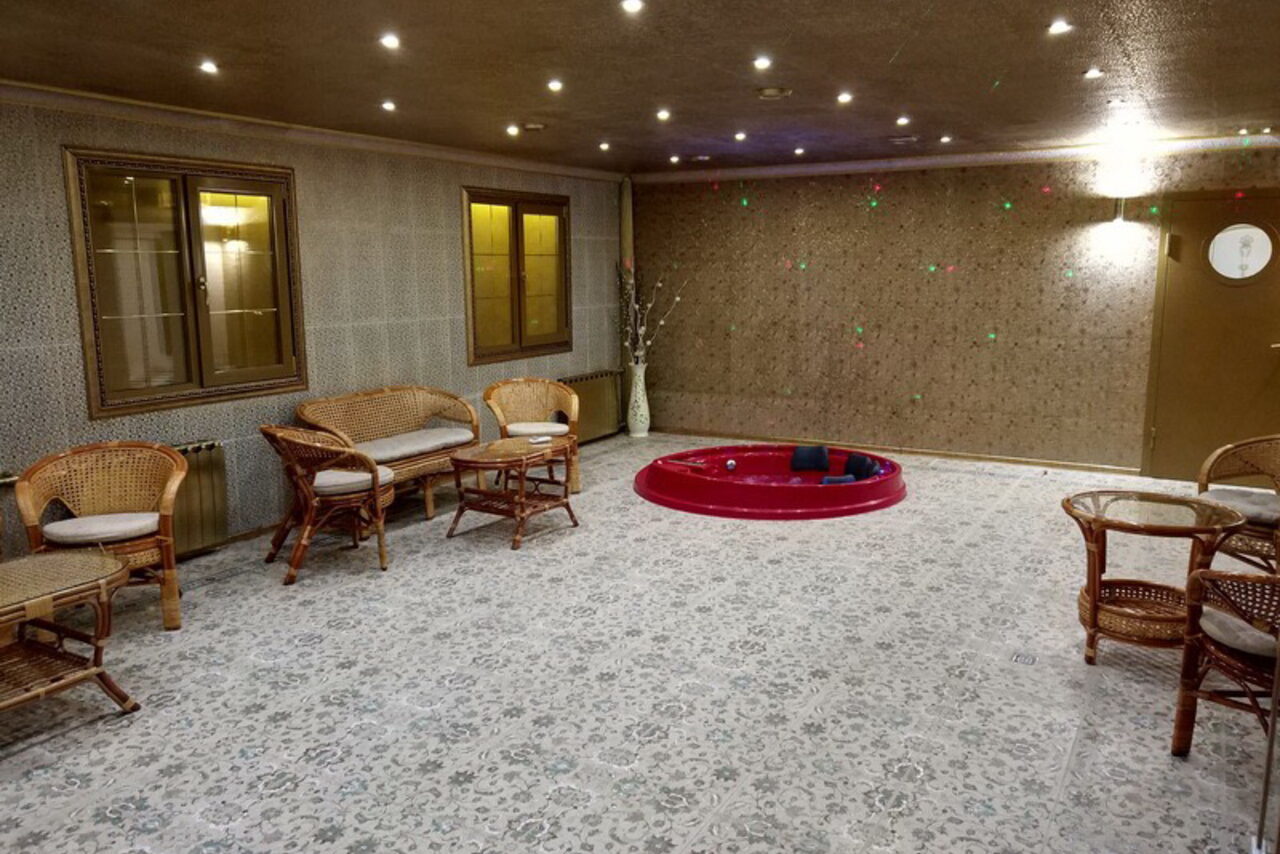 Арендовать Golden Graff