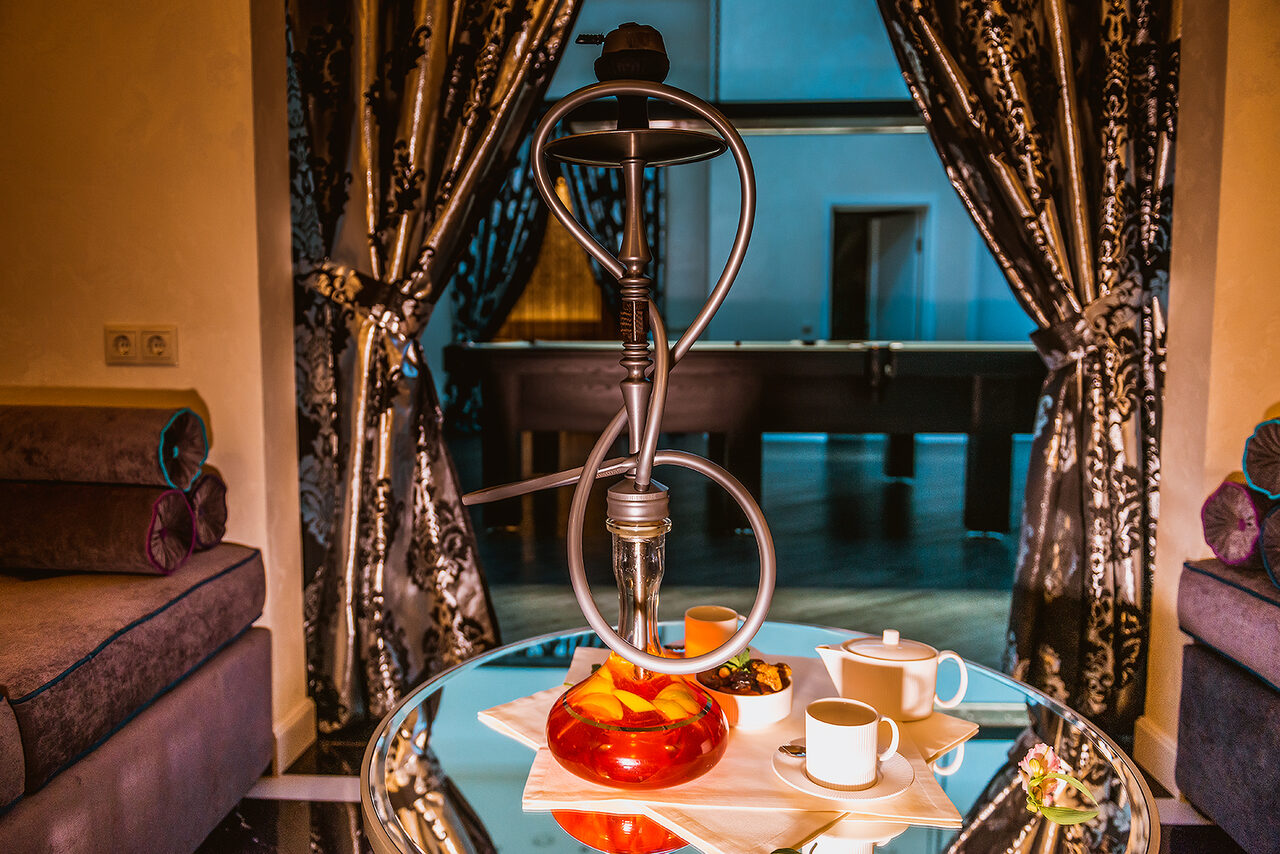 Арендовать Элитный клуб с бильярдом