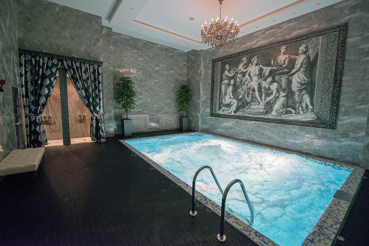 Арендовать Элитный клуб с бильярдом