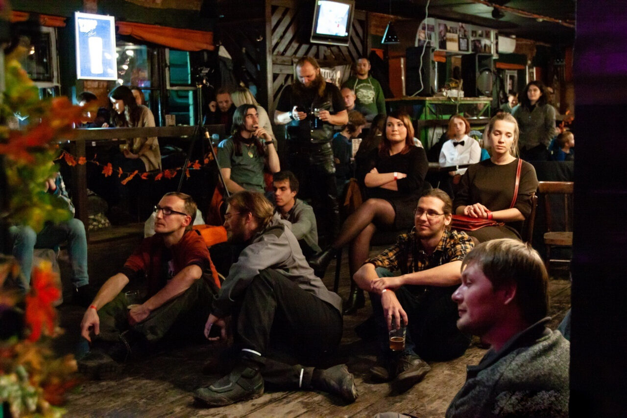 Арендовать Бар со сценой в стиле рок