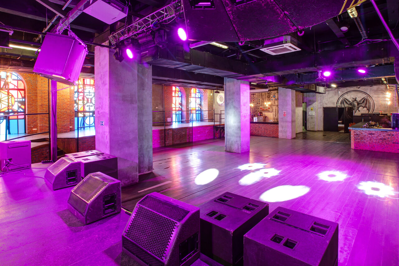 Арендовать PRAVDA EVENT. Урбан лофт