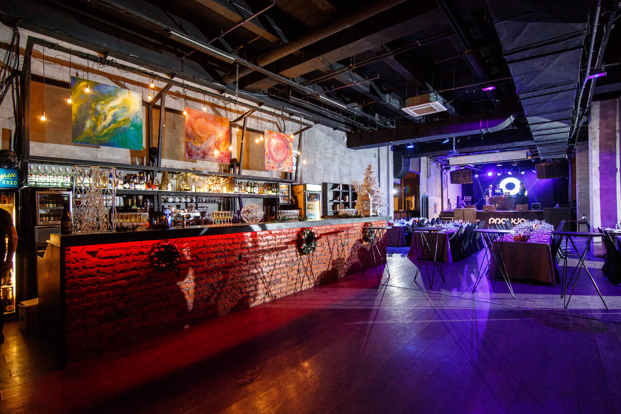 Арендовать PRAVDA EVENT. Урбан лофт
