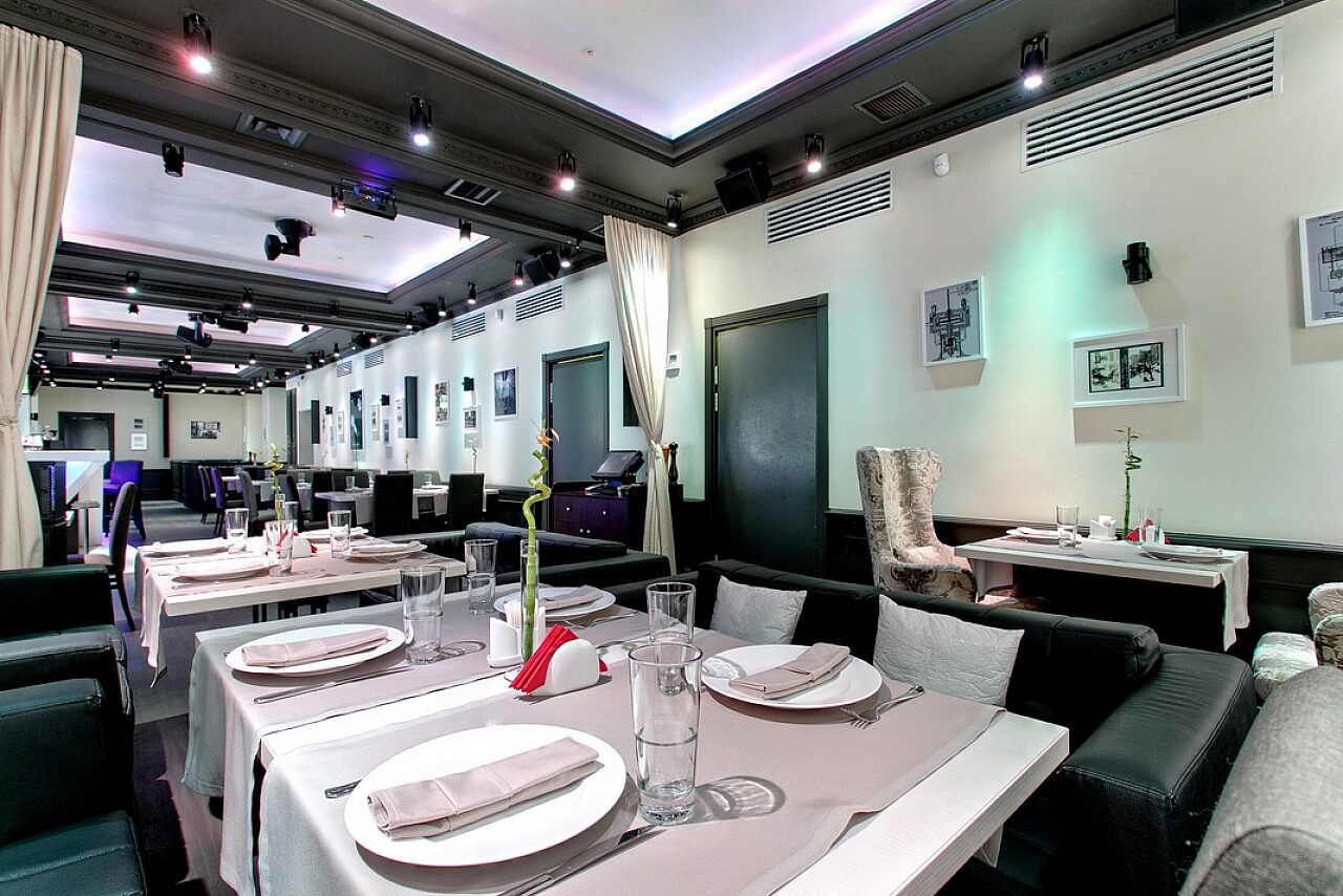 Арендовать Банкетный зал с профессиональным звуковым оборудованием