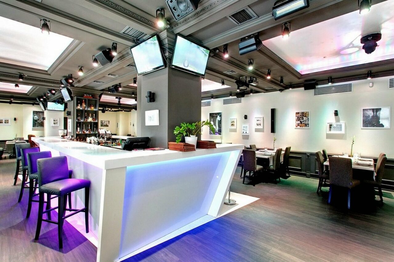 Арендовать Банкетный зал с профессиональным звуковым оборудованием