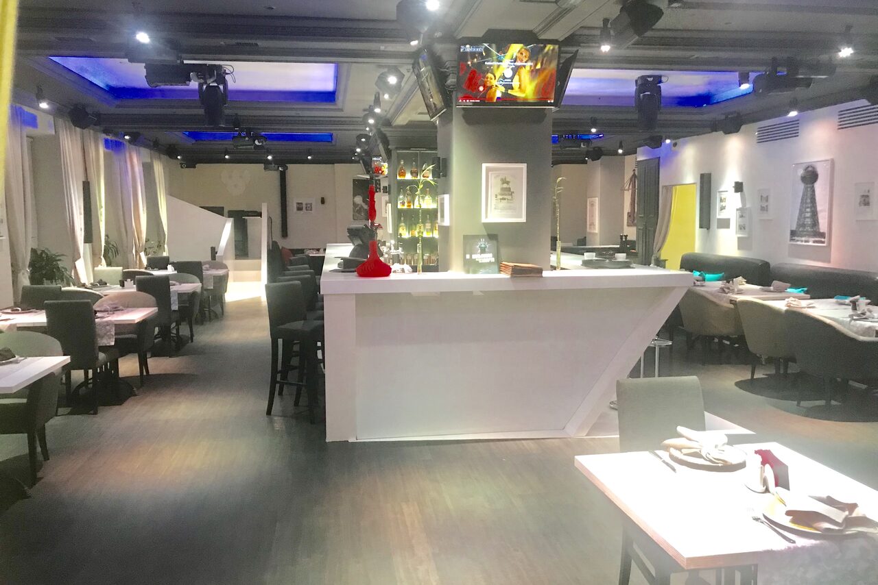 Арендовать Банкетный зал с профессиональным звуковым оборудованием