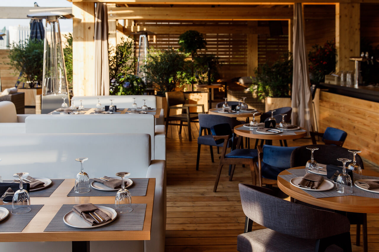 Арендовать Двухэтажный ресторан с террасой под закрытие