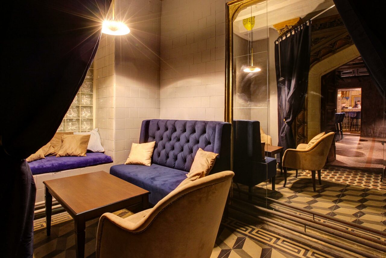 Арендовать roomin' at squat 3/4 Уникальное пространство в центре города