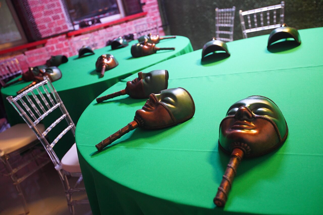 Арендовать Gazon loft. Лофт со смежными залами