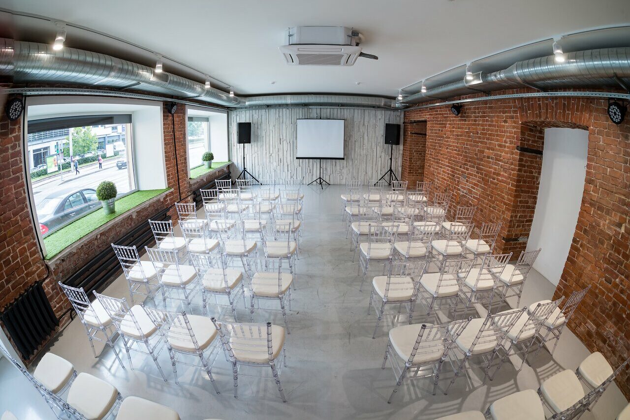 Арендовать Gazon loft. Лофт со смежными залами