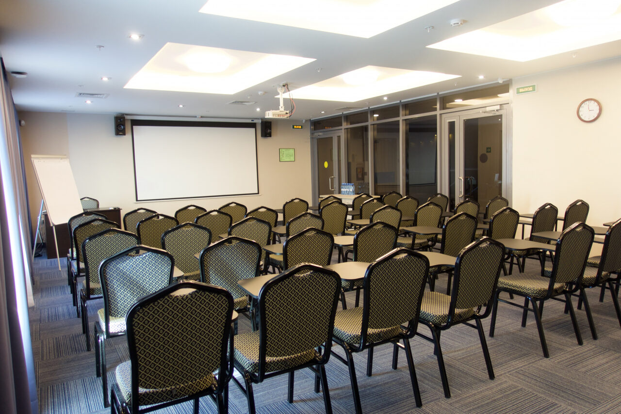 Арендовать Оборудованный конференц-зал