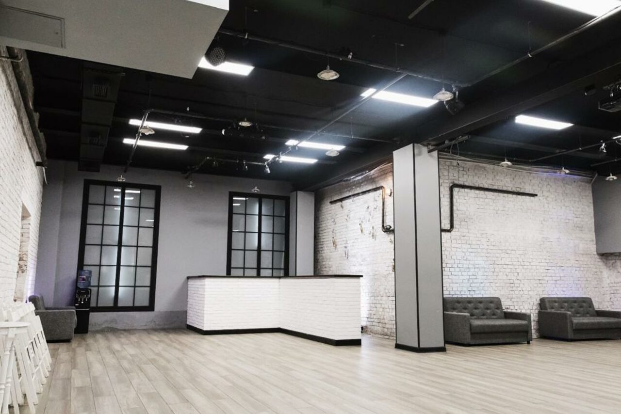 Арендовать Loft Chicago. Светлый лофт с высокими потолками