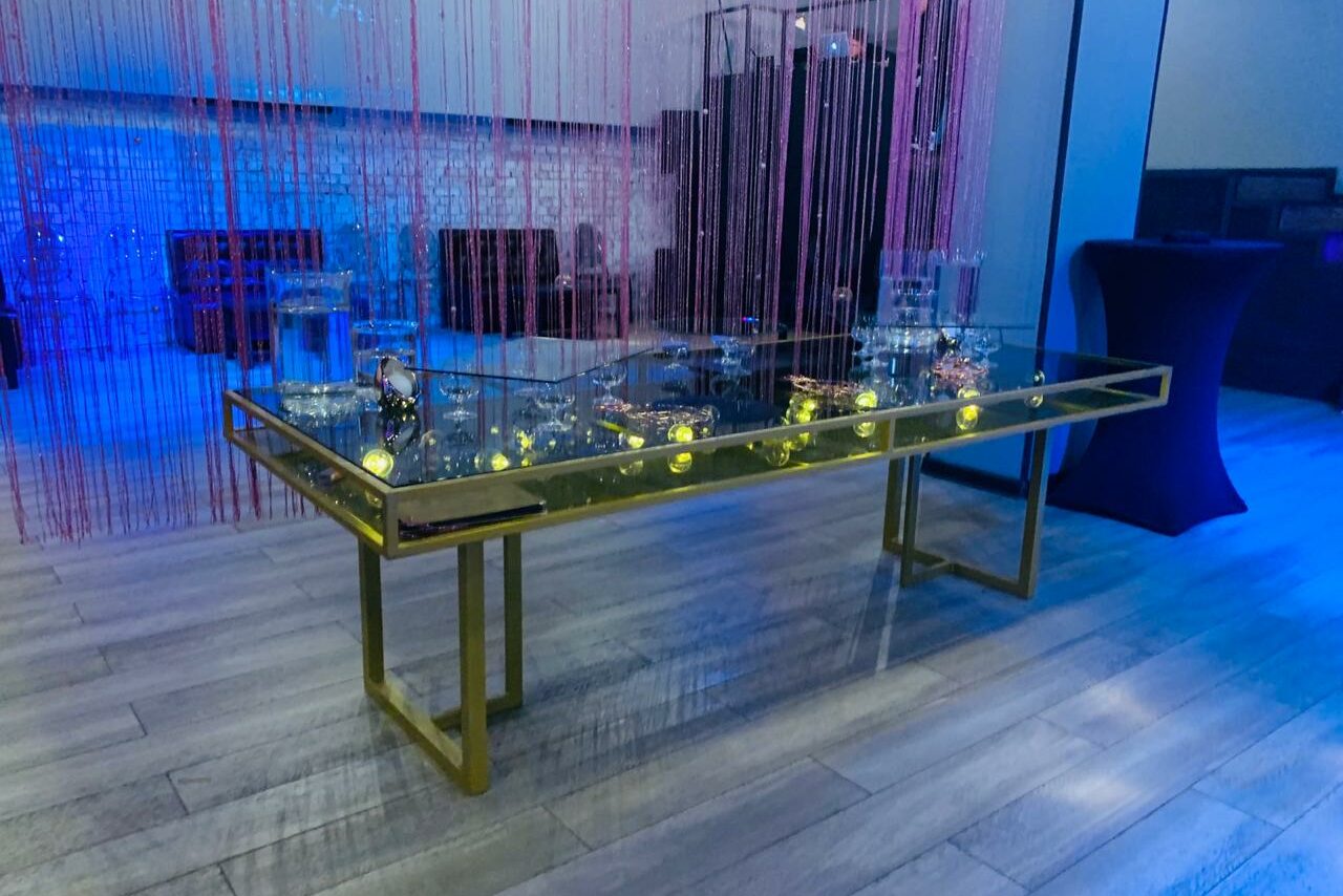 Арендовать Loft Chicago Светлый лофт с высокими потолками на Бауманской