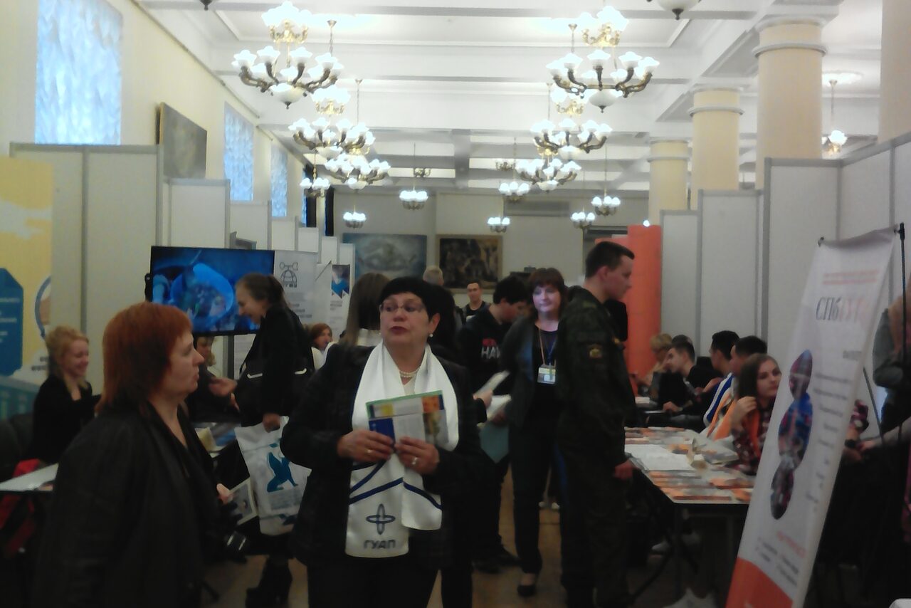 Арендовать Александровский зал Зимнего дворца 