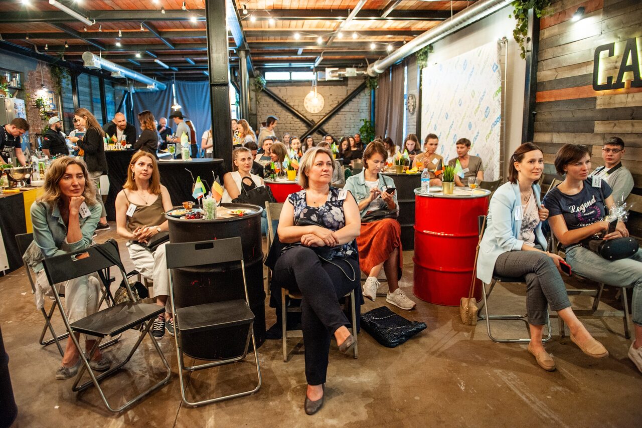 Арендовать Меморис лофт Просторный лофт с кухней