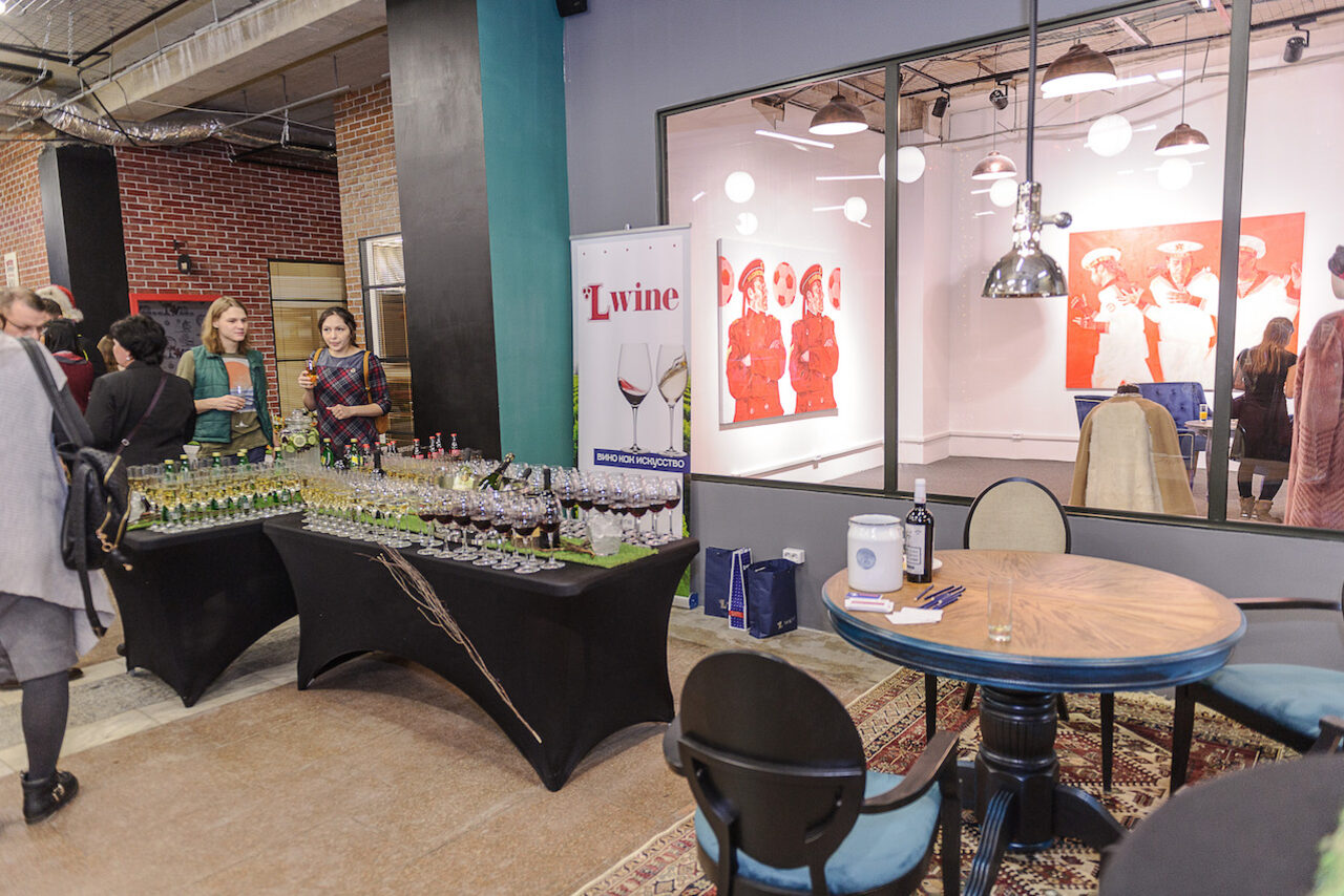 Арендовать Loft space on Shabolovskaya