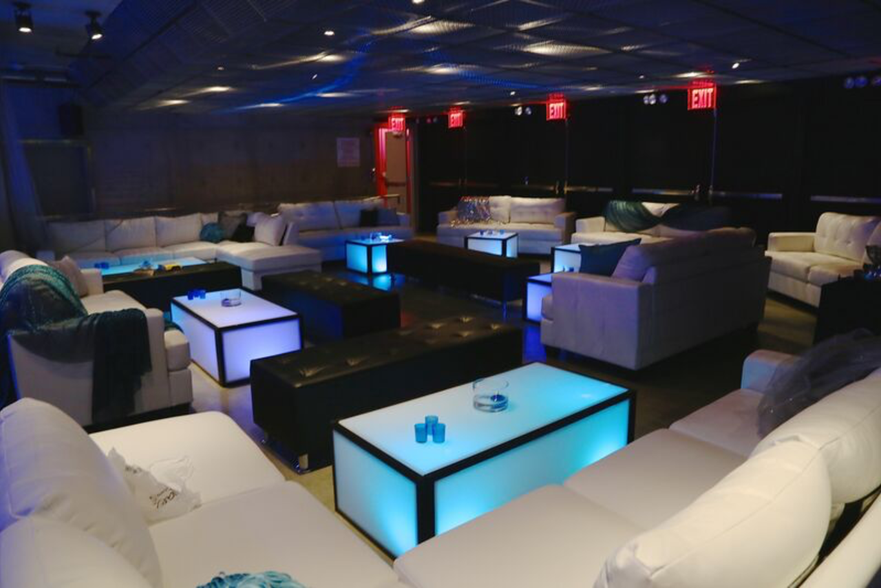 Арендовать Melrose Ballroom