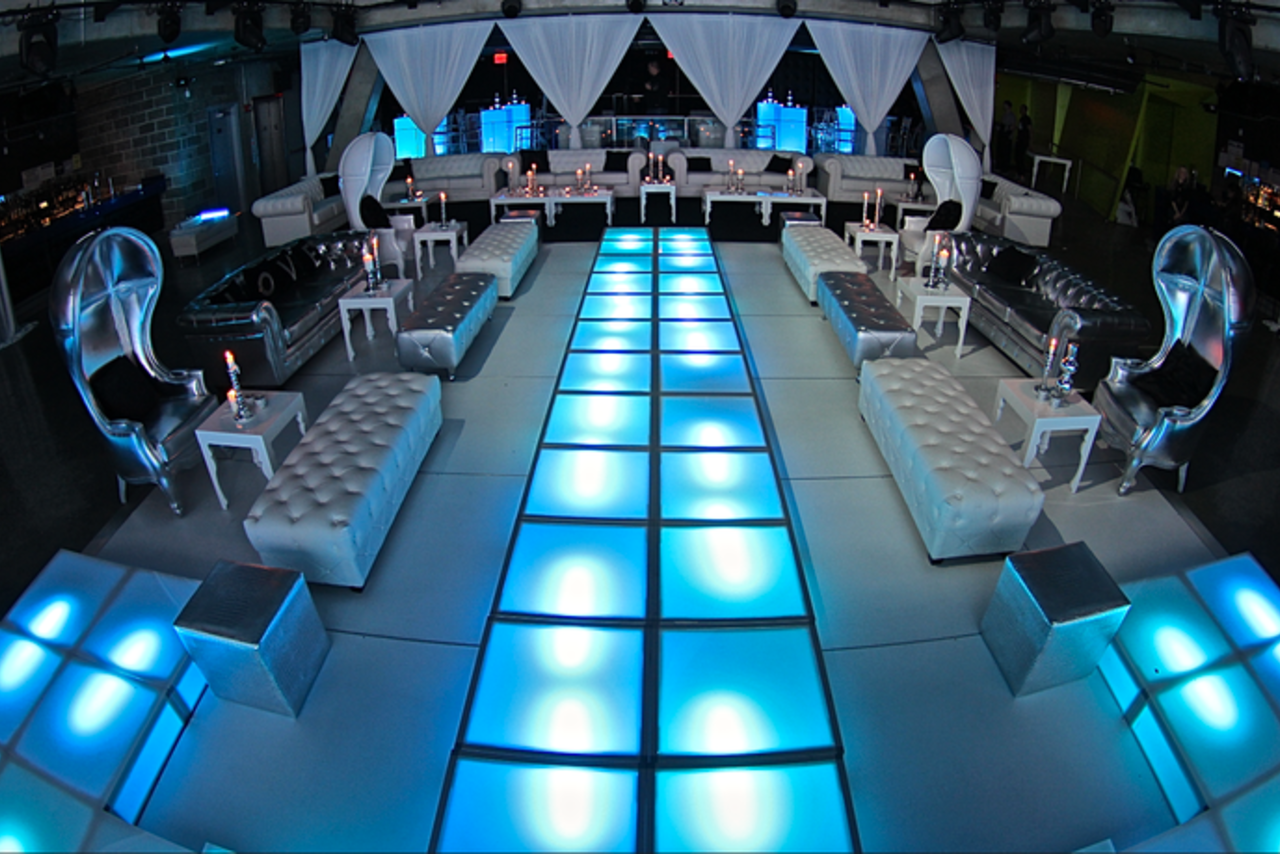 Арендовать Melrose Ballroom