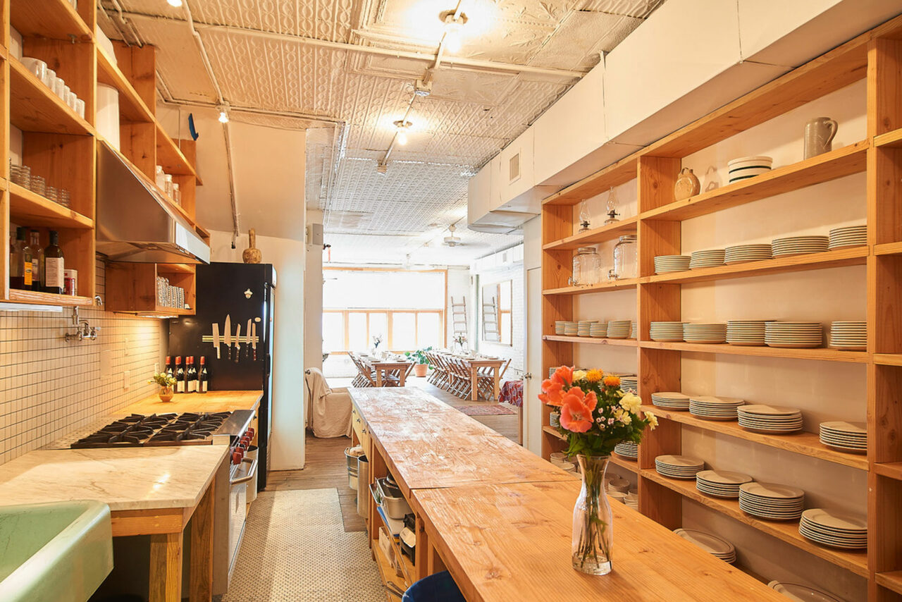 Арендовать Lee's - Private Dining Room