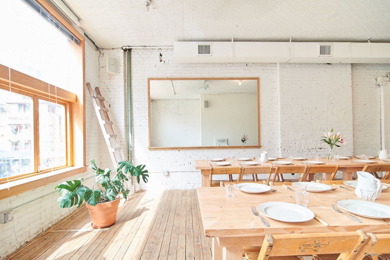 Арендовать Lee's - Private Dining Room