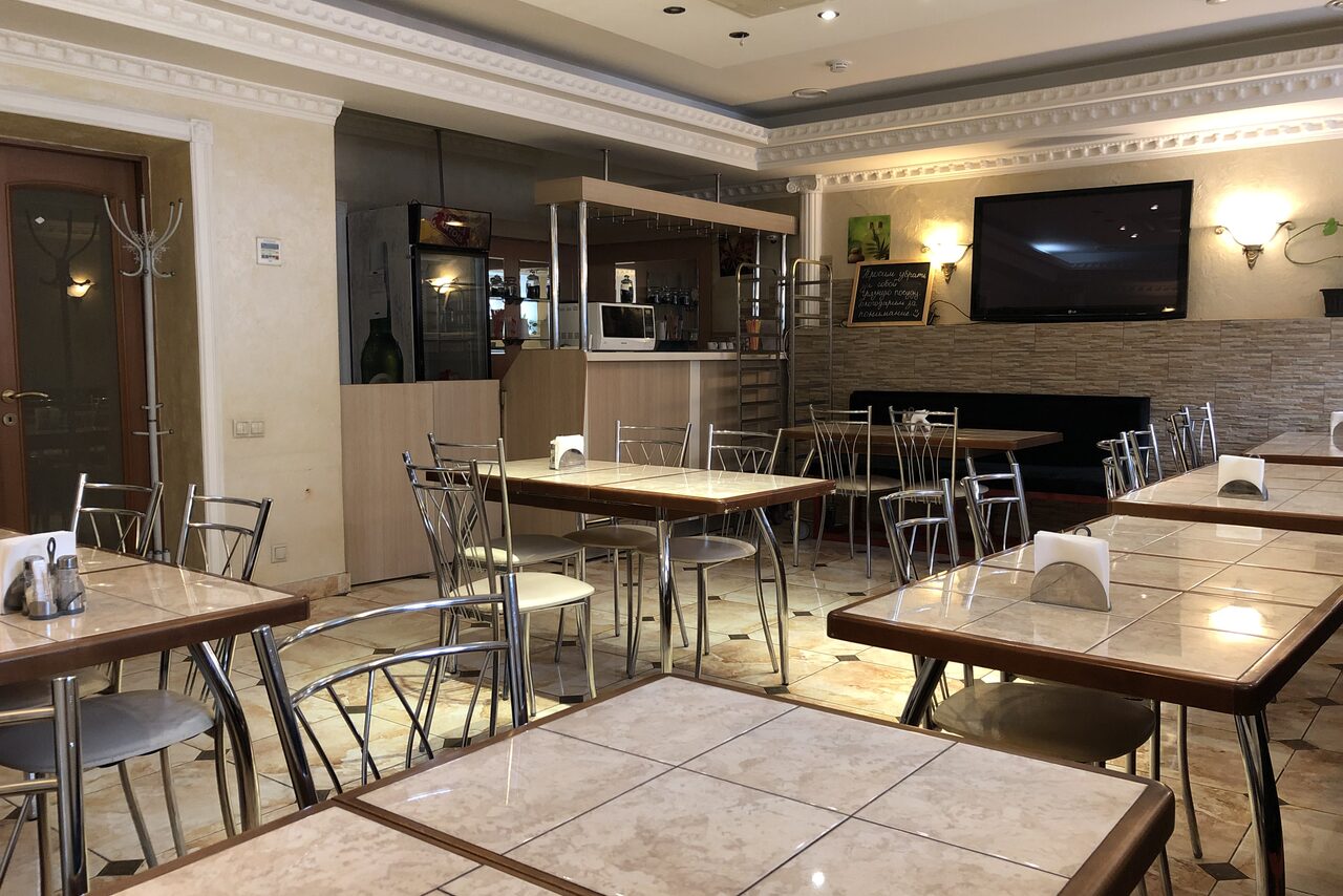 Арендовать Кафе под закрытие с отдельным входом