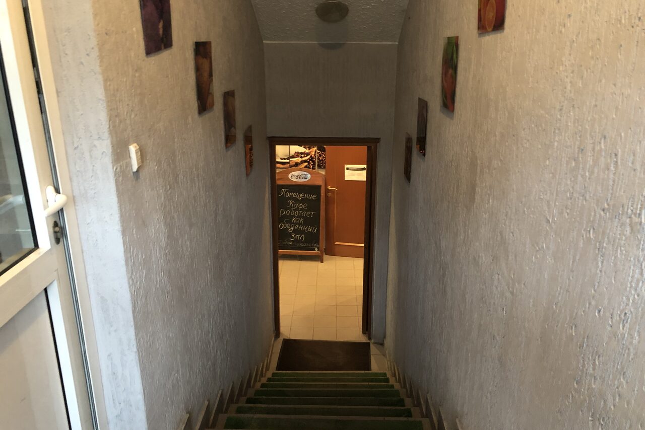 Арендовать Кафе под закрытие с отдельным входом