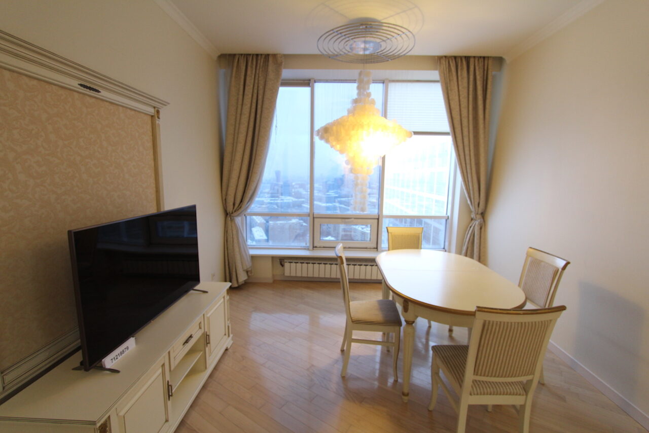 Арендовать Апартаменты с джакузи на 30 этаже