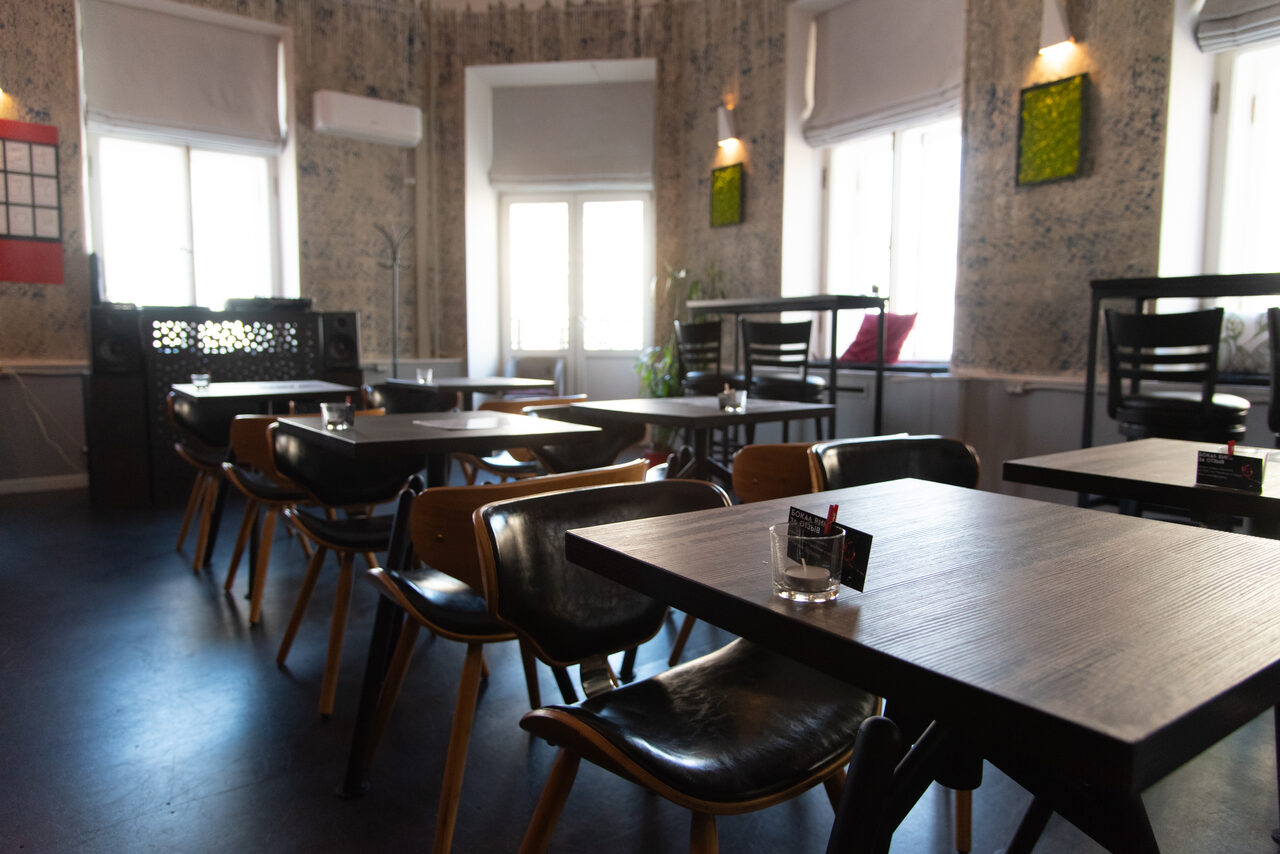 Арендовать Commode. Лофт с высокими потолками