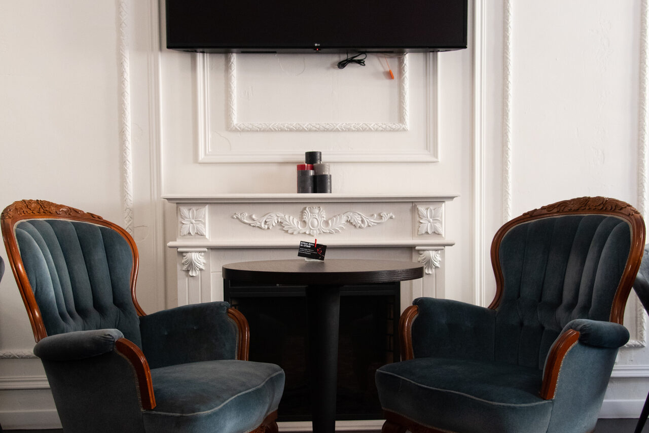 Арендовать Commode. Лофт с высокими потолками