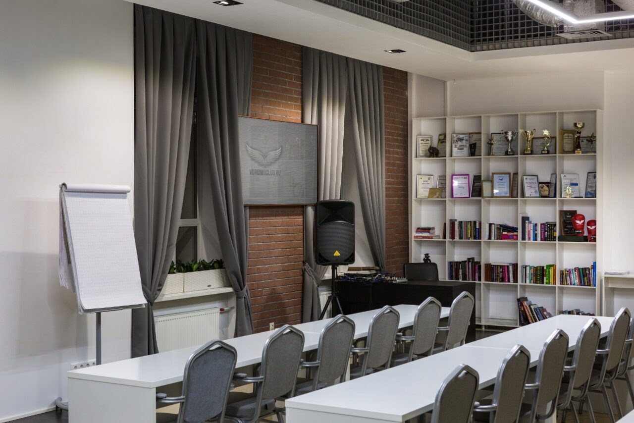 Арендовать VoroninClub пространство для деловых мероприятий 