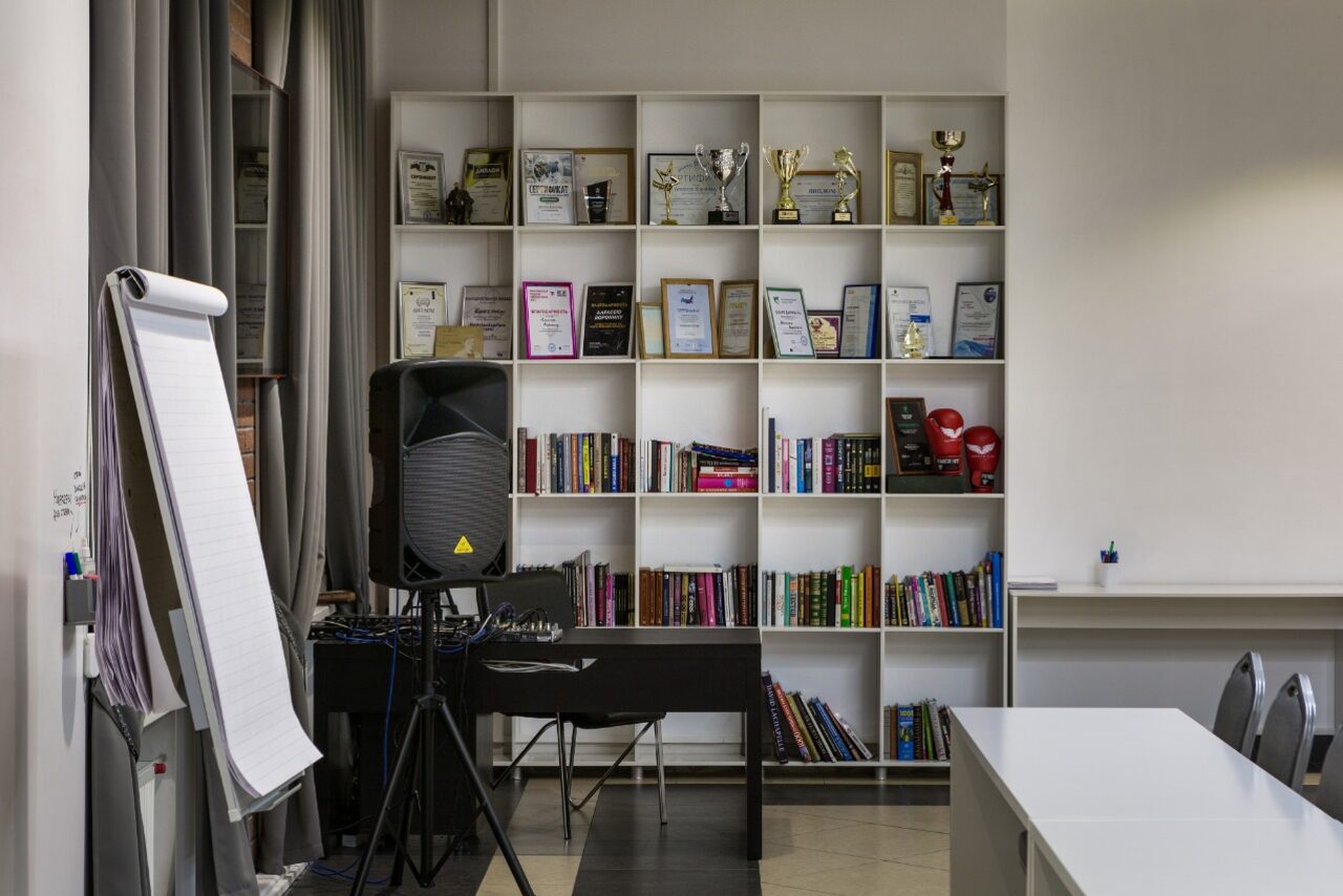 Арендовать VoroninClub пространство для деловых мероприятий 