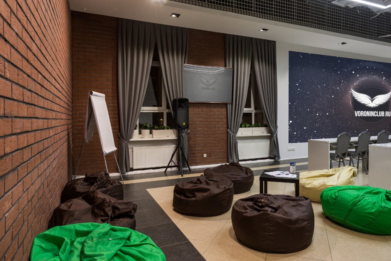 Арендовать VoroninClub пространство для деловых мероприятий 