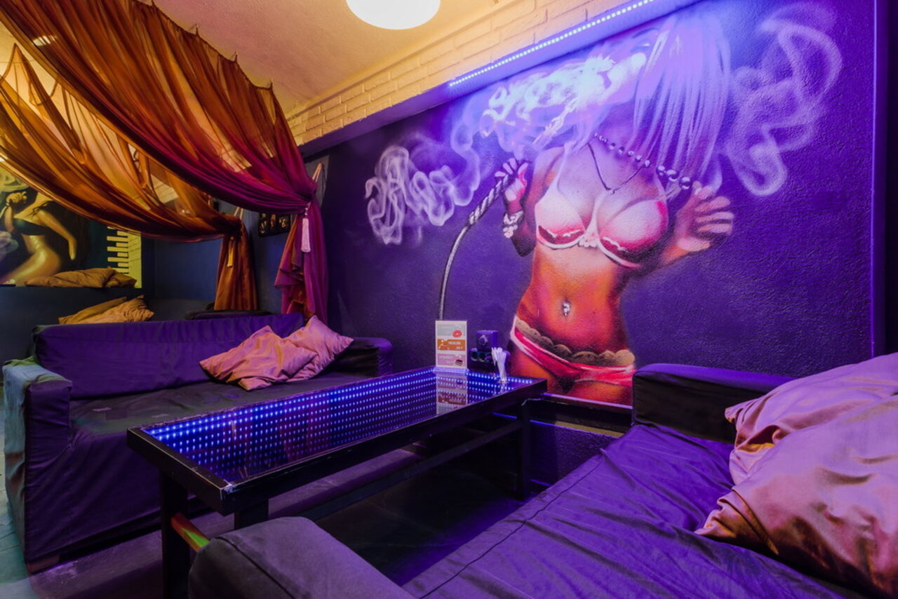 Арендовать River Haze. Бар-кальянная для вечеринок под закрытие