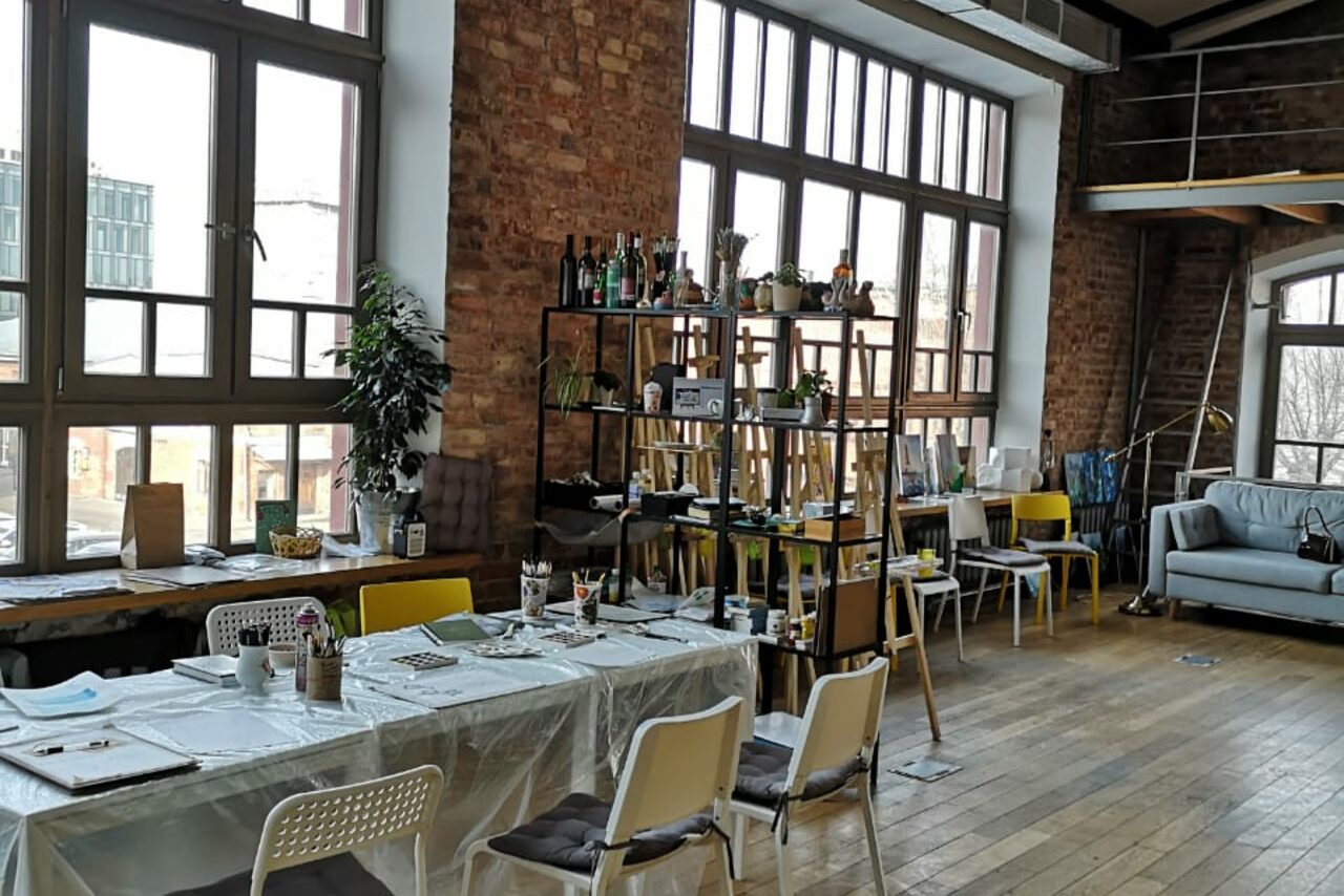 Арендовать Возьми Кисть Лофт художественной школы