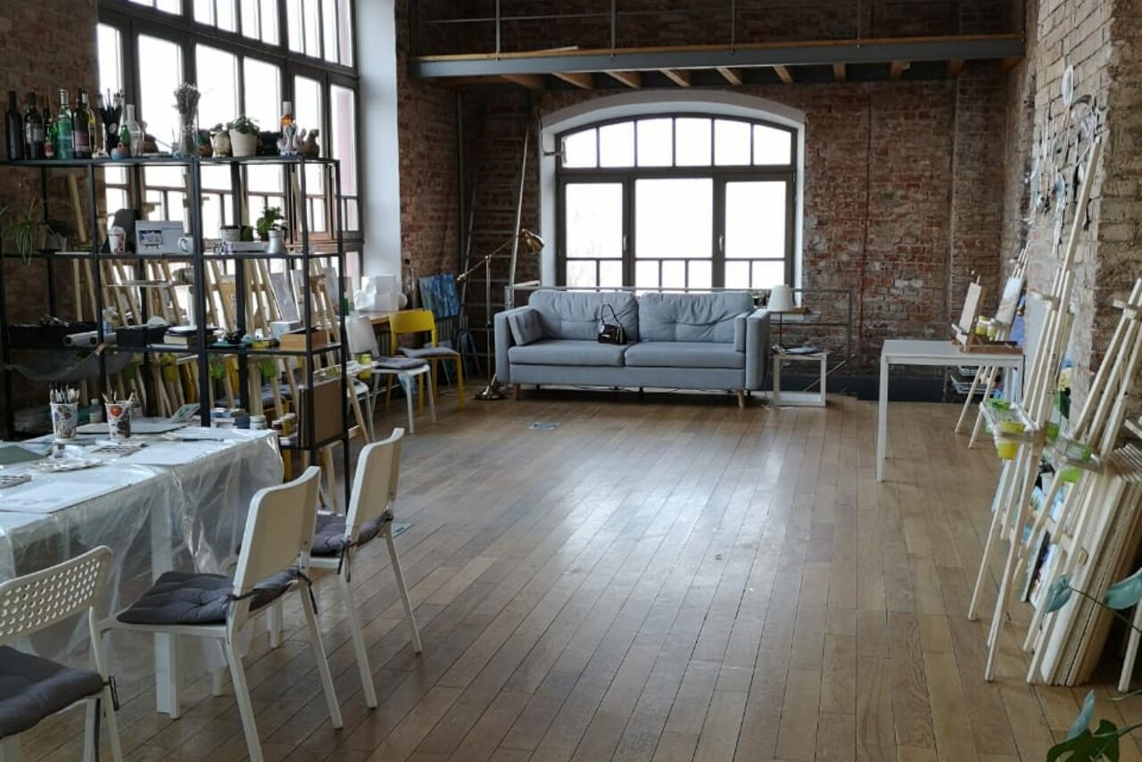 Арендовать Возьми Кисть Лофт художественной школы