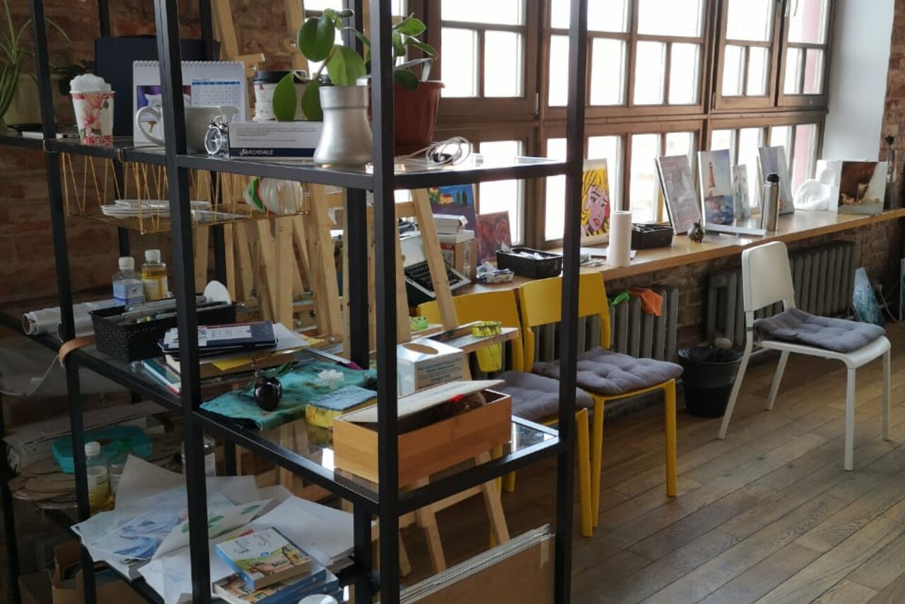 Арендовать Возьми Кисть Лофт художественной школы