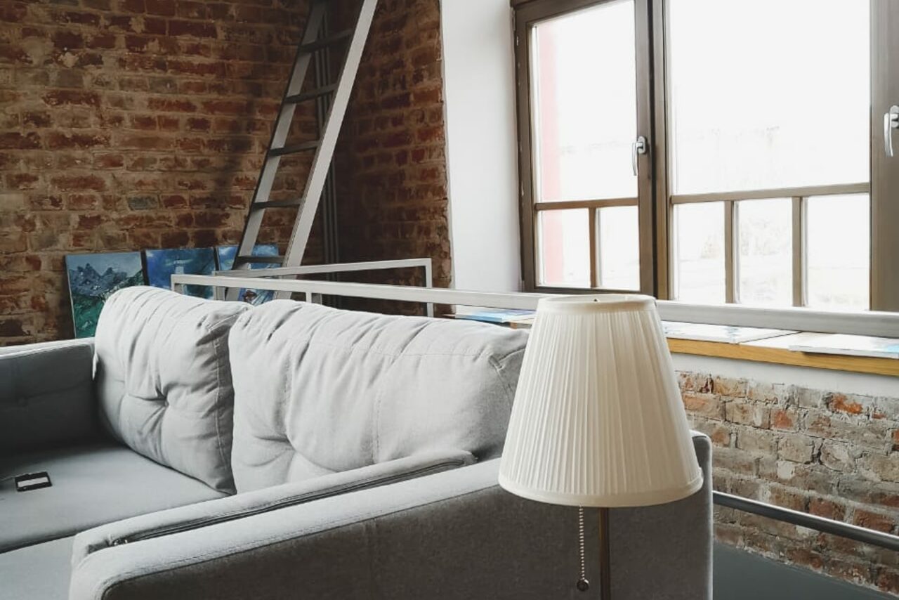 Арендовать Возьми Кисть Лофт художественной школы